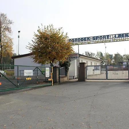 Hotel Sportowy *